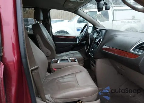 2013 Chrysler Town & Country Touring-L из США, поврежденный, VIN 2C4RC1CG9DR713696